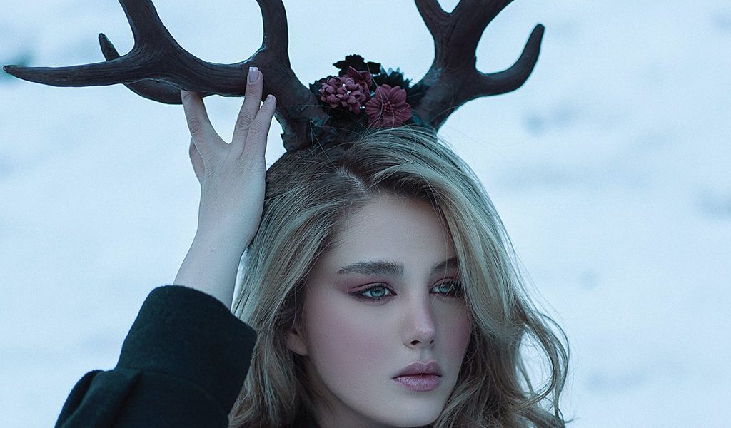 Virtual reality is here on leather by pink work