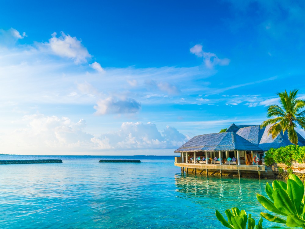 rest sunshine atoll bungalow holiday